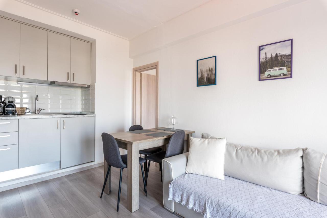 Minimalist Apartments W/ View テッサロニキ エクステリア 写真