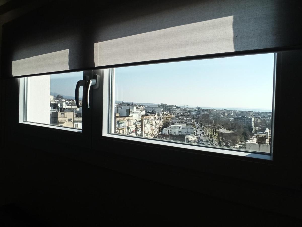 Minimalist Apartments W/ View テッサロニキ エクステリア 写真